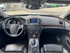 Fahrzeugabbildung Opel Insignia A ST Innov. Autom. Recaro Pano Navi 20"