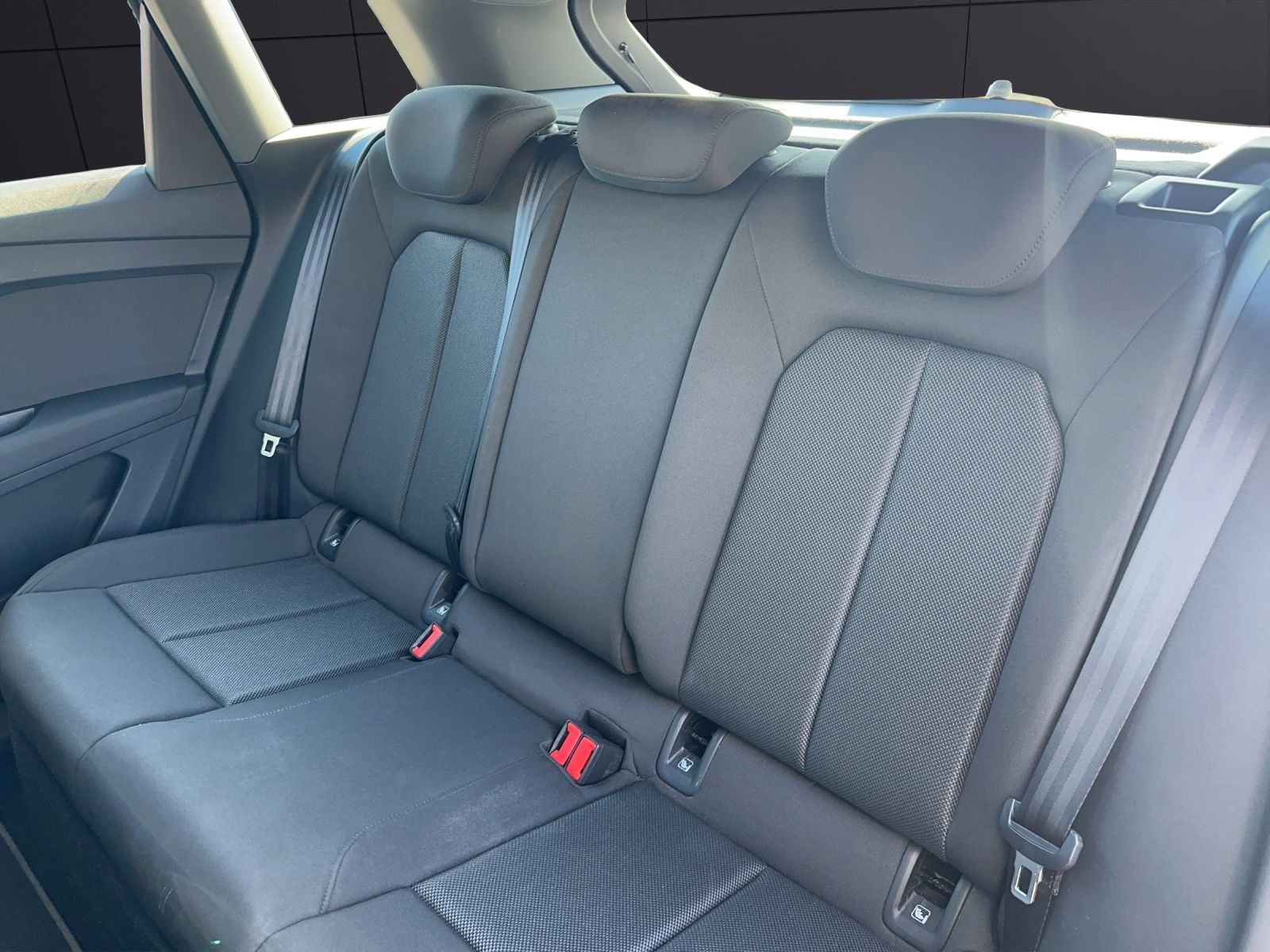 Fahrzeugabbildung Audi Q4 e-tron 35 Virtual DAB LED NAVI