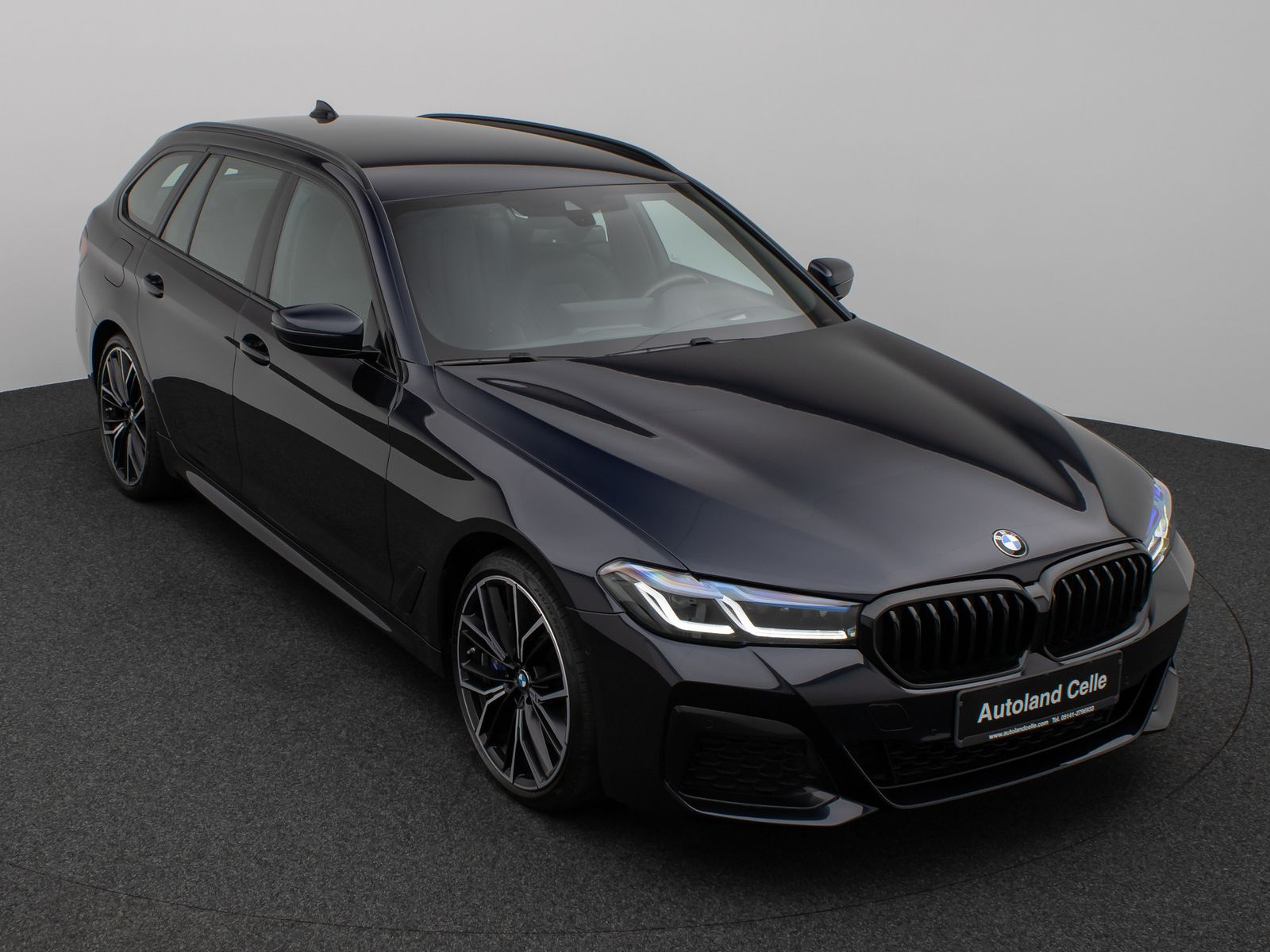 Fahrzeugabbildung BMW 530d  xD M Sport Kamera Laser HUD DAB H/K 20Zoll