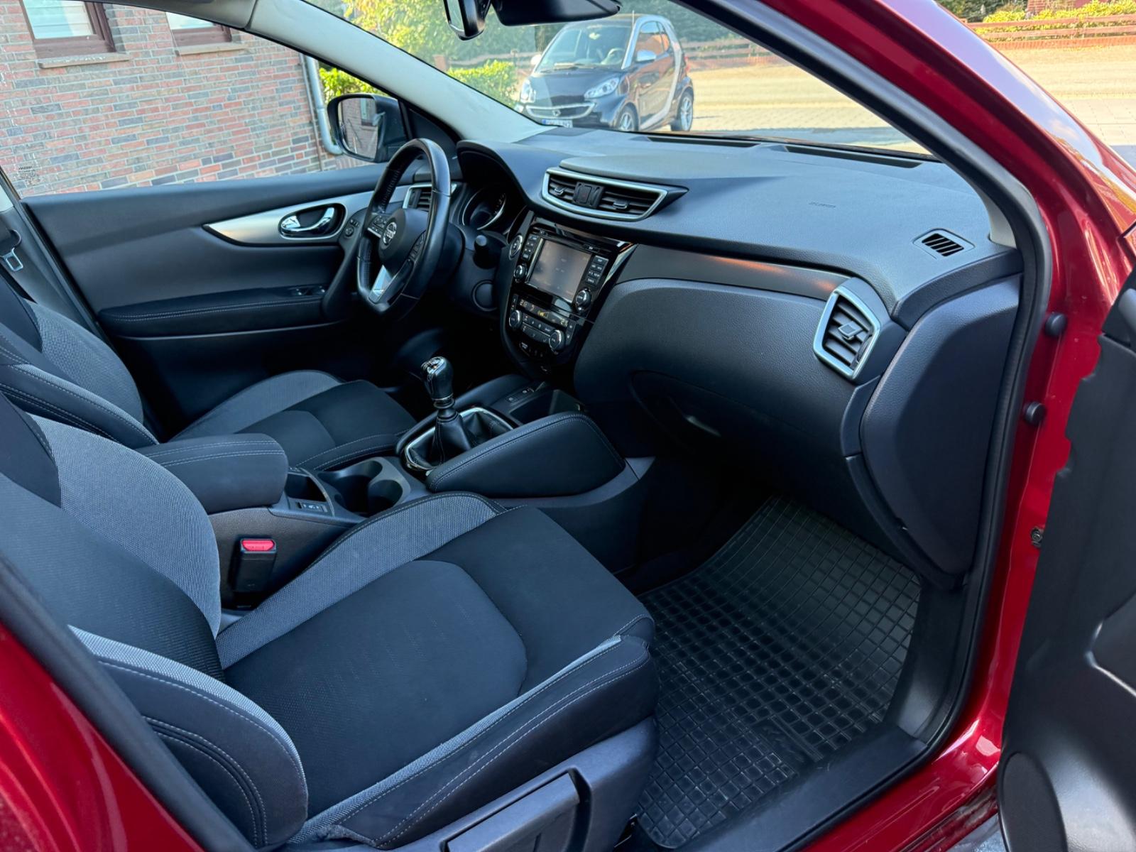 Nissan Qashqai N-Connecta I PANO I 360 KAM I LED