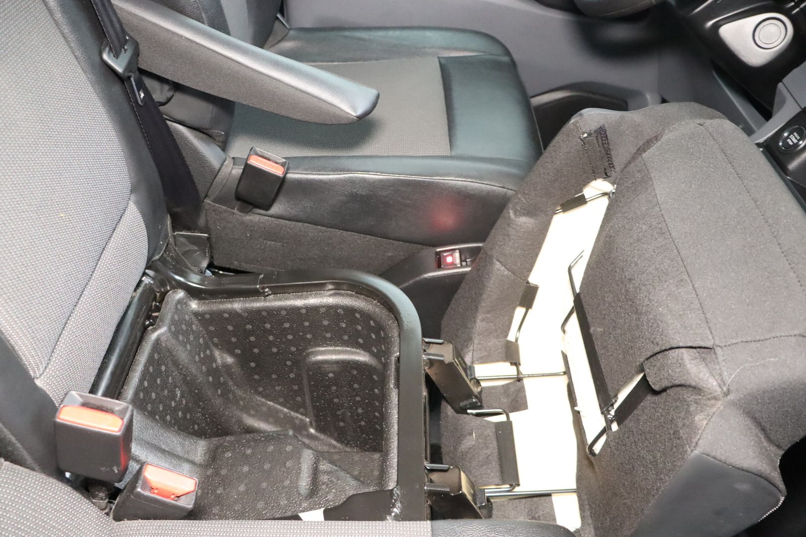 Fahrzeugabbildung Citroën Jumpy Kasten JMY Club L2H1 * el. Schiebetür *