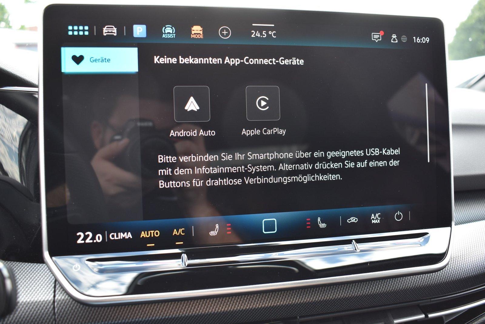Volkswagen Golf VIII 1.5 eTSI R-Line APP LED Winterpaket, миниатюра 30