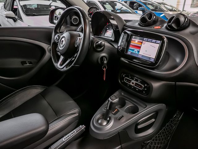 Smart ForFour BRABUS Xclusive Kamera Navi JBL-Sound