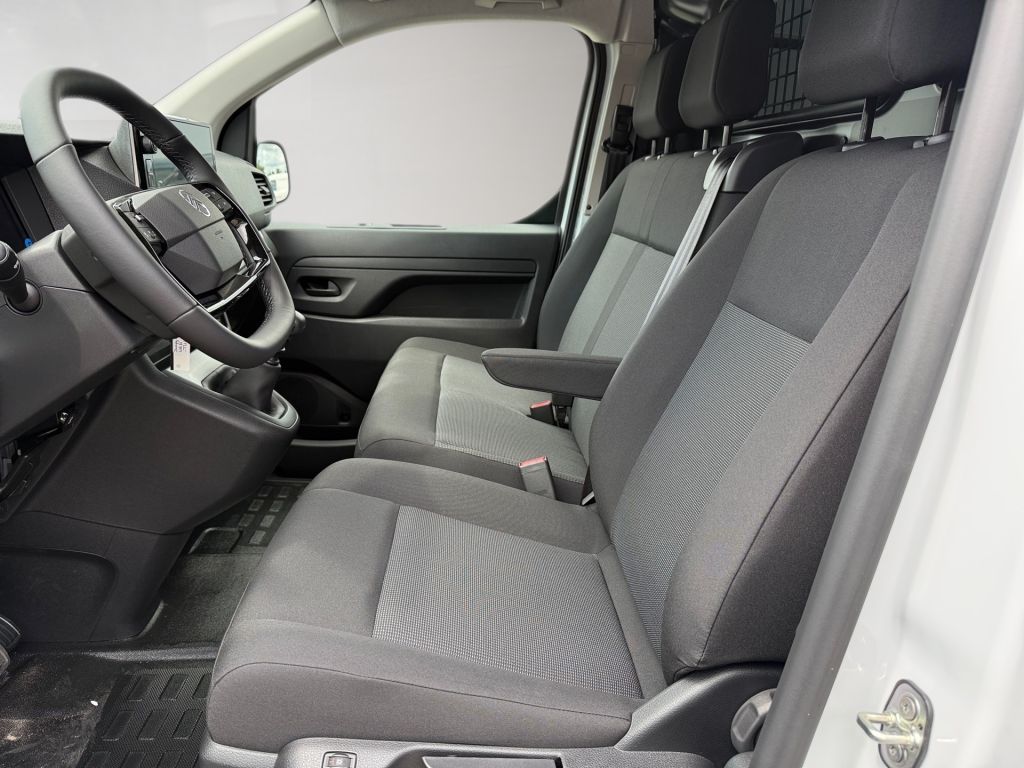 Fahrzeugabbildung Citroën Jumpy 1.5 Diesel 120 XL S&S *AHK*Surround View