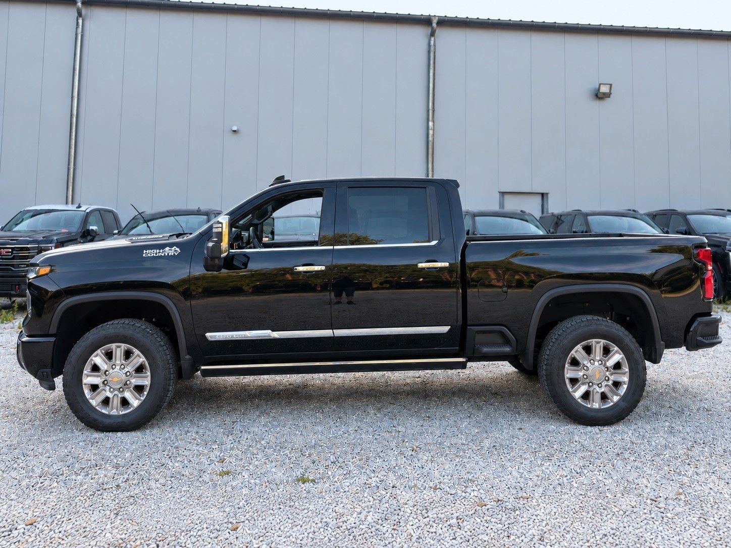 Vehicle photo 1