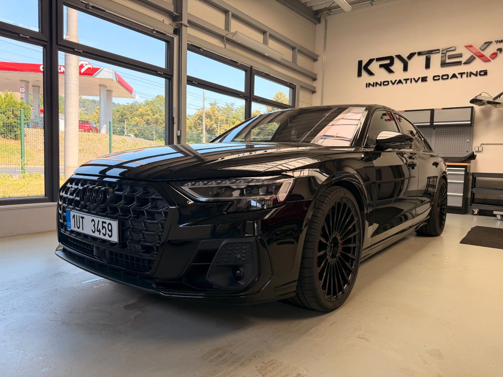 AUDI S8 TFSI quattro tiptronic -
