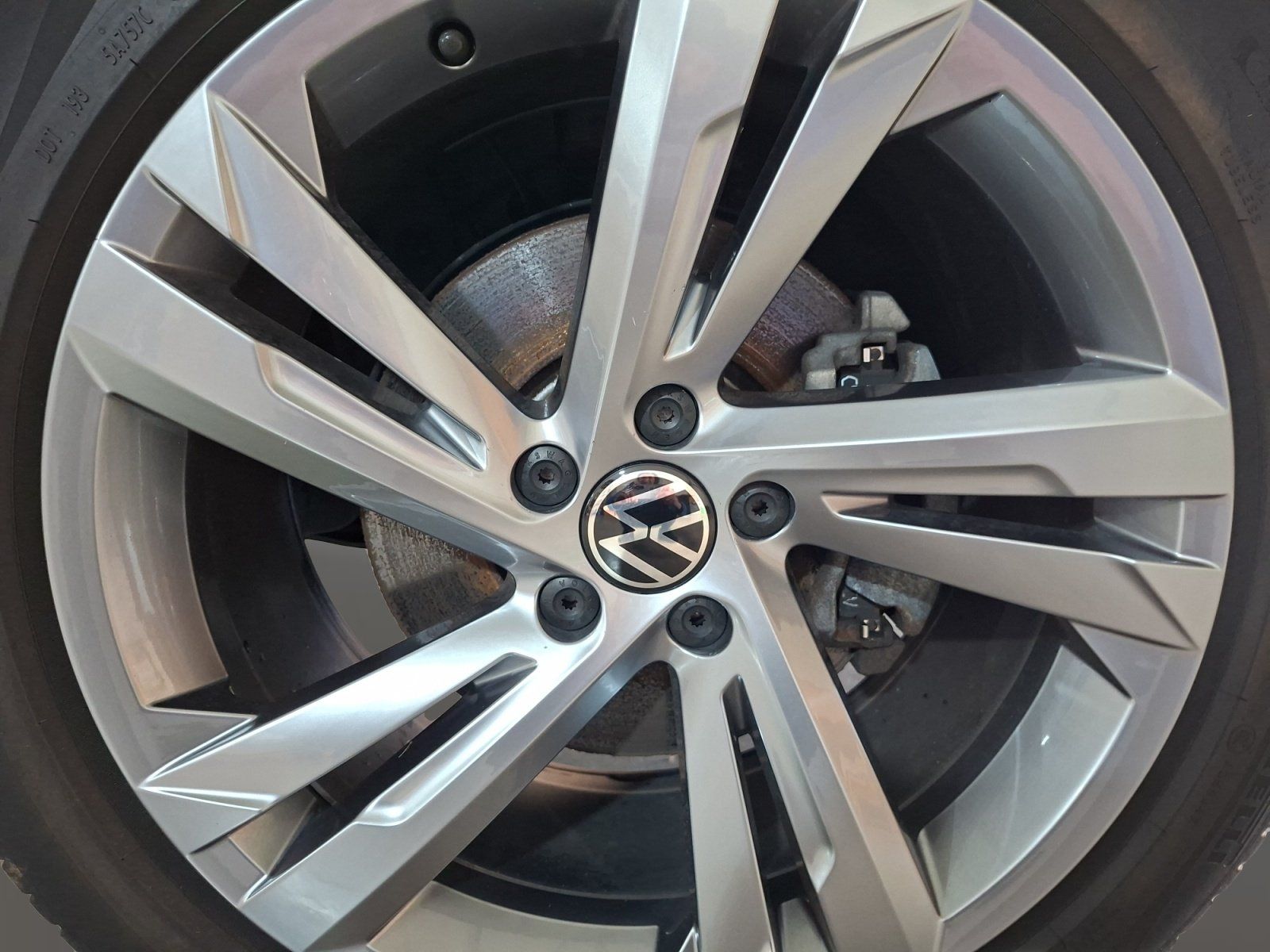 Volkswagen Tiguan - Bild 6