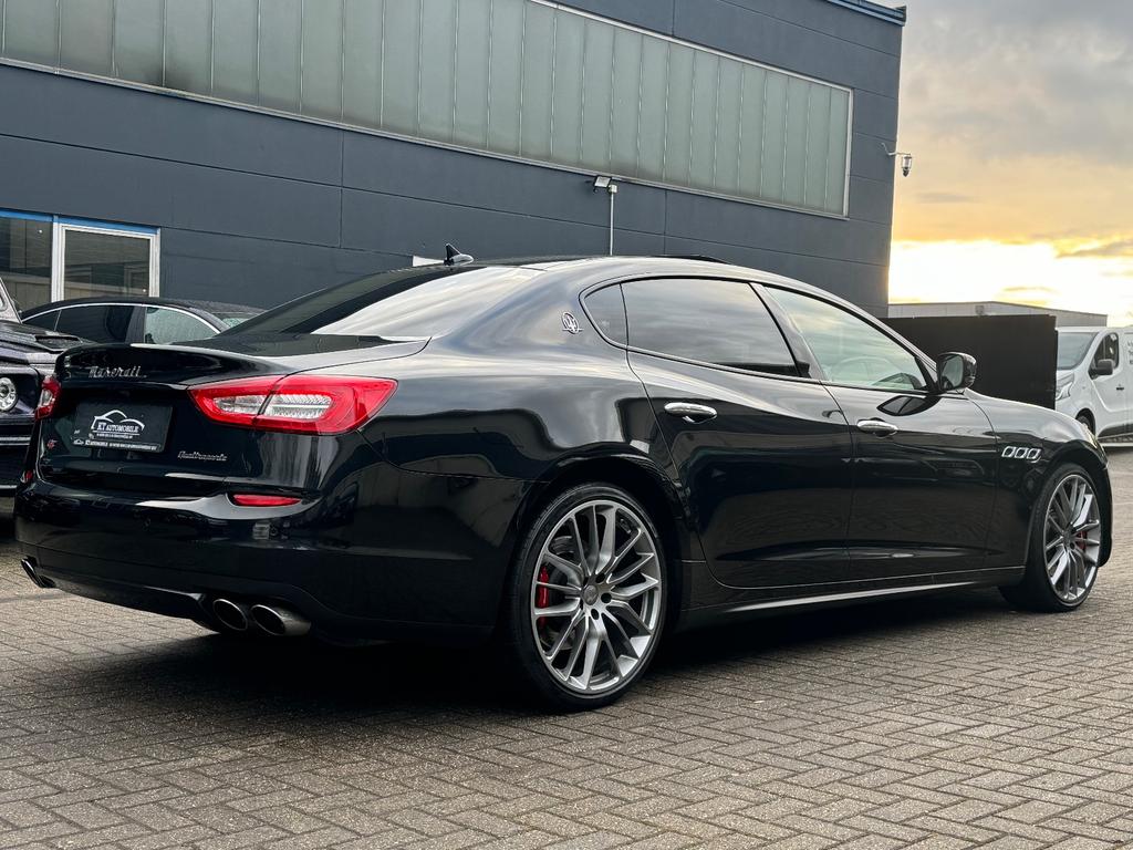 Maserati Quattroporte
