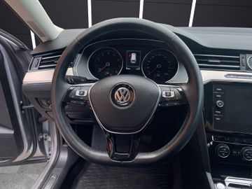 Volkswagen Passat Variant - 11