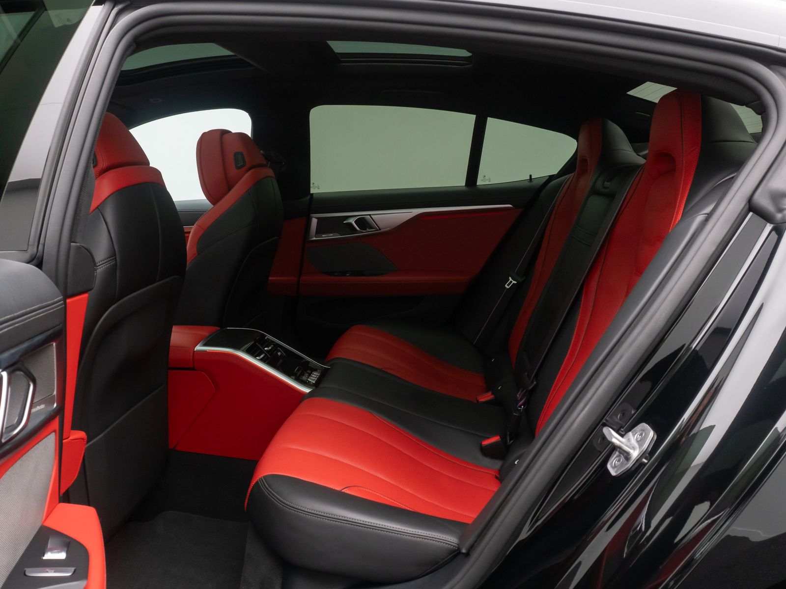Fahrzeugabbildung BMW M850i xD Gran Coup&eacute; 360&deg; DAB Laser SoftClose 20"