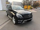 Mercedes-Benz MERCEDES-BENZ ML 350d AMG BlueTEC 4 MATIC - Mercedes-Benz ML 350 in Frankfurt (Main)