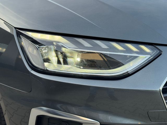 Audi A4 Avant 40 TDI quattro S line Audi A4 Avant 40 TDI quattro S line