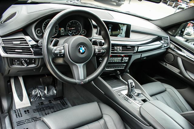 Fahrzeugabbildung BMW X6 M50 M-SPORT SCHIEBEDACH KEYLESS STANDHEIZUNG