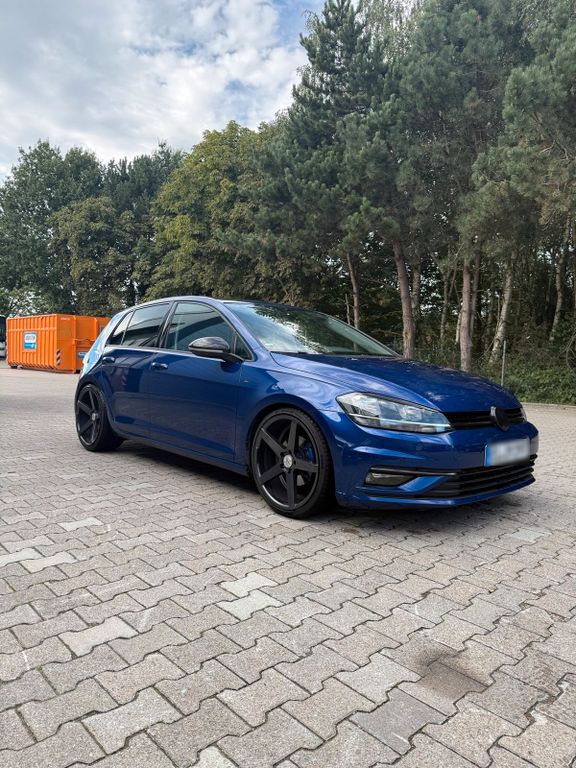 Image of Volkswagen Golf