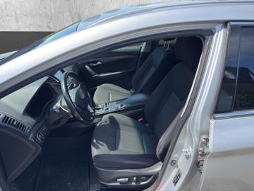 Hyundai i40 cw 1.7 CRDi Trend blue +Navi+SHZ+PDC+LM+AUT