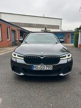 BMW 540d xDrive Touring  - BMW 540 in Duisburg