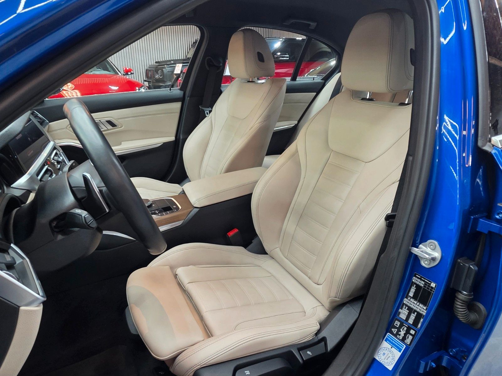 BMW 320 i xDrive M Sport/Head-Up/Driving-Assistant foto 10