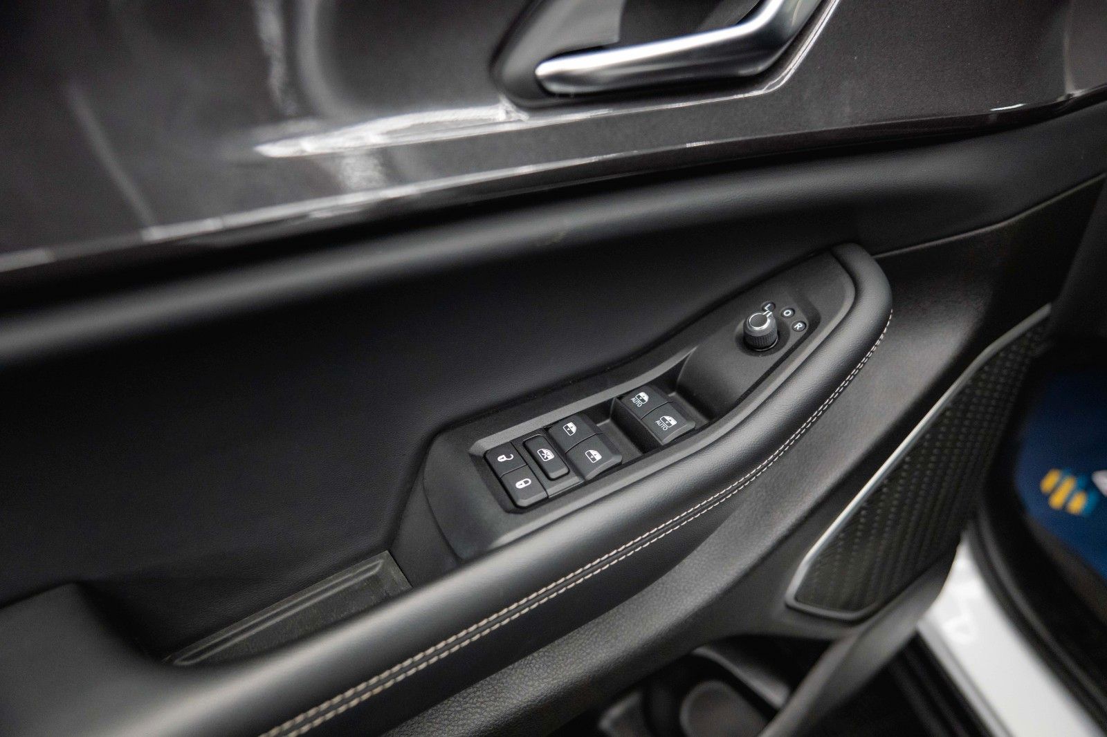 Fahrzeugabbildung Jeep Grand Cherokee 3.6 4x4 L Altitude Mod. 2022 19%