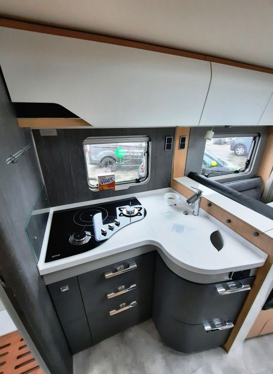 Fahrzeugabbildung HYMER / ERIBA / HYMERCAR B-Klasse ML T 780 BlackLine Verfüg./Sparen Sie 9