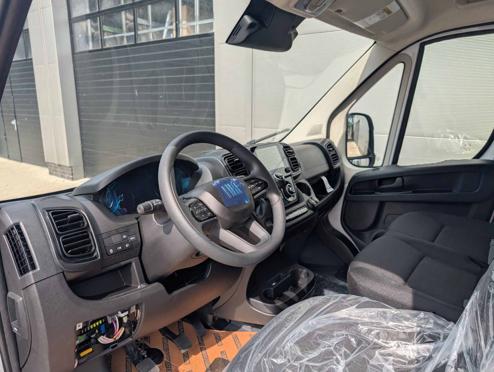 Fahrzeugabbildung Fiat Ducato Kastenwagen 33 L3H2 140 Multijet Hochd