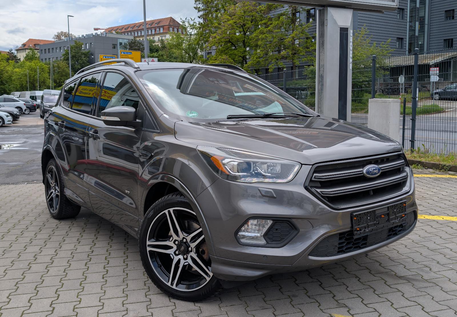 Ford Kuga 2.0 ST-Line 4x4*ACC*BiXen*RKam*Keyl*CarPlay