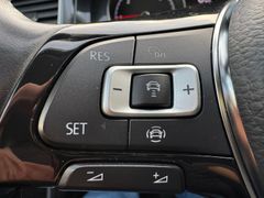 Fahrzeugabbildung Volkswagen Golf VII Variant Comfortline Navi Sitzh. AHK