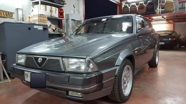 Alfa Romeo ALFA ROMEO 75 3.0i V6 cat