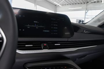 Bild 16 Andere Bestune B70 Pano, 360 Cam, SH, Carplay