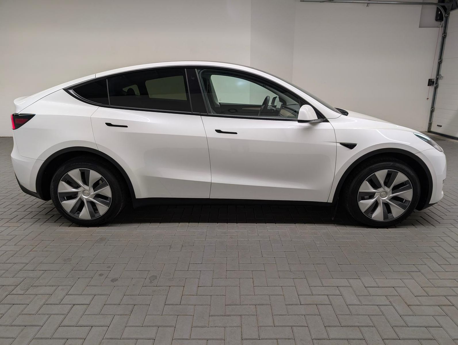 Tesla Model Y AWD Long Range Matrix Pano Navi SHZ Kam foto 5