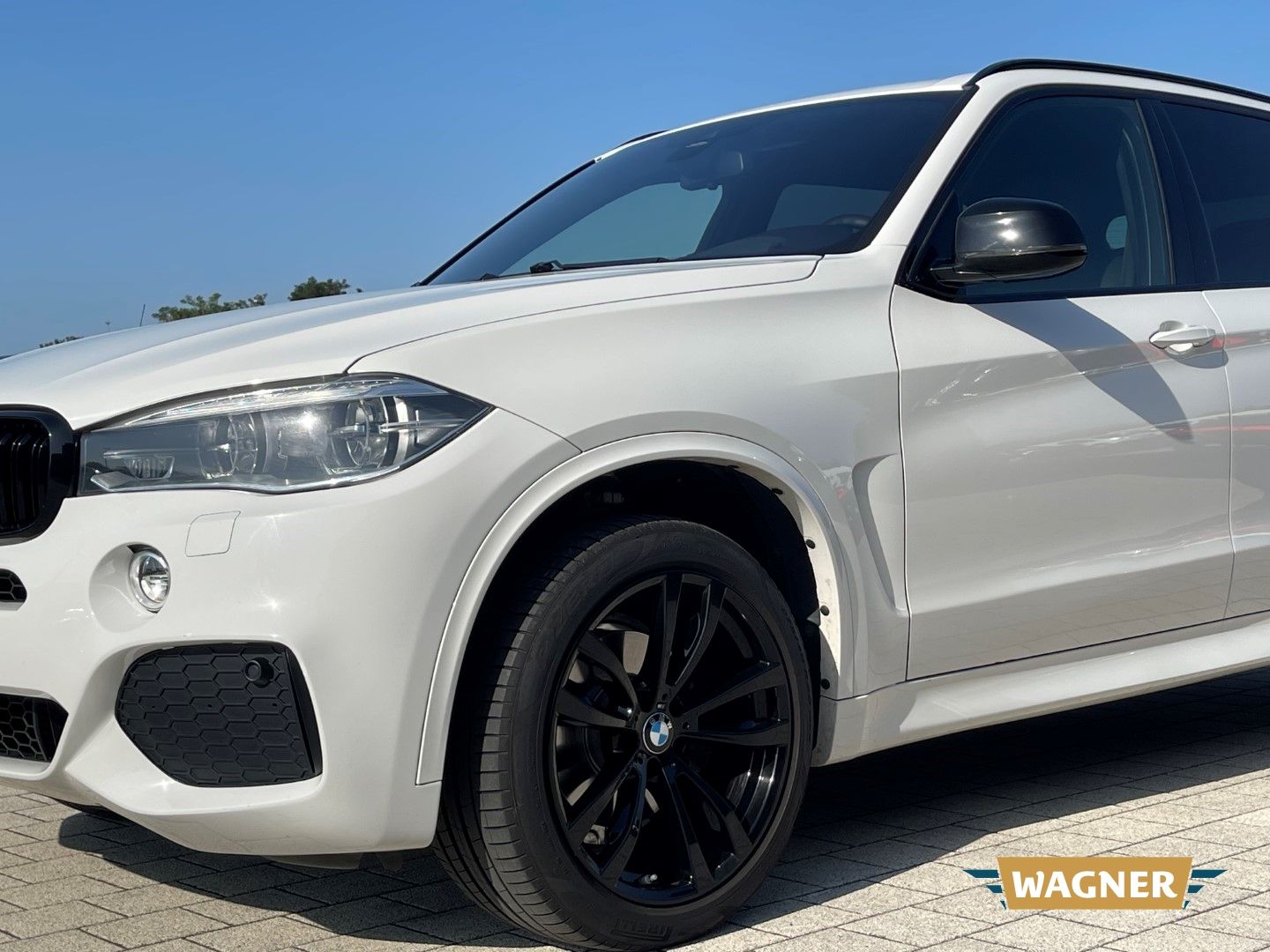Fahrzeugabbildung BMW X5 xDrive 30 d M-Sport Standheizung Keyless