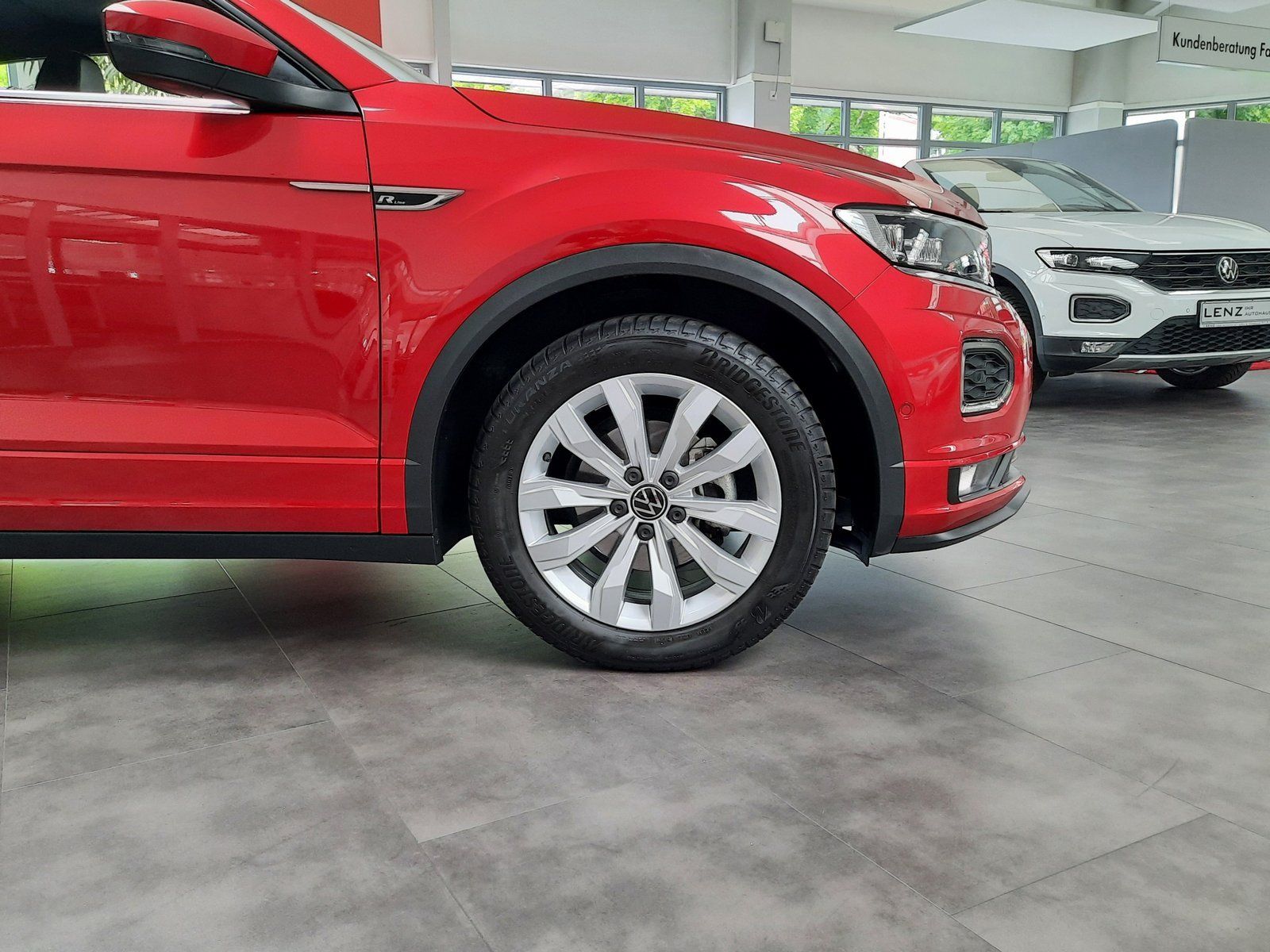 Fahrzeugabbildung Volkswagen T-Roc Cabrio R-Line*AHK*Cam*Navi*LED*Sitzhzg*ACC