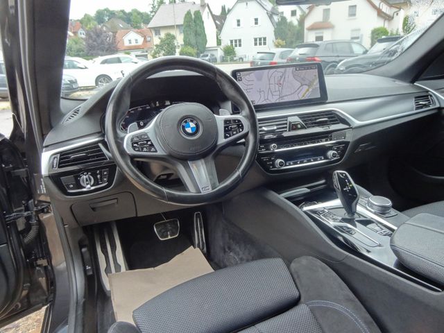 Fahrzeugabbildung BMW 530d xDrive M Sport/1.Hd/Virtual/Laser/Kam/HUD/