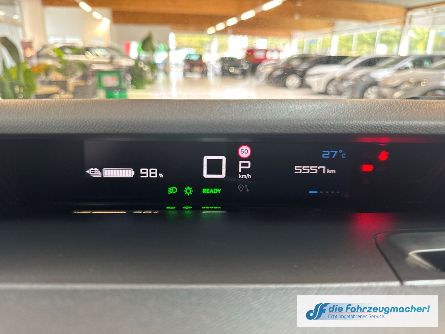 Fahrzeugabbildung Citroën C3 E 113 MAX HUD Navi Soundsystem LED Apple CarP