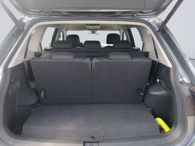 Tiguan Allspace 1.5 TSI DSG Life 7SITZE+AHK+NAVI