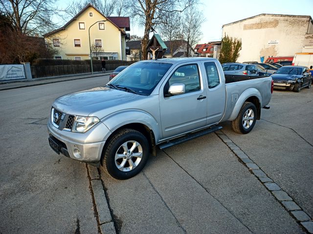 Nissan Navara Xtra Cab 2x AHK Klima