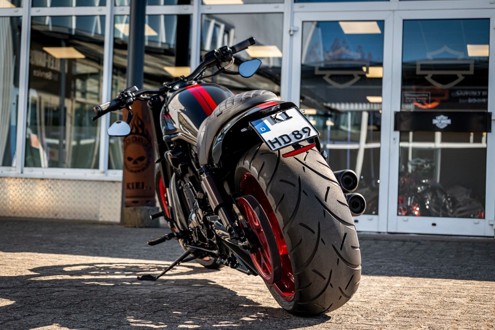 Fahrzeugabbildung Harley-Davidson VRSCDX Night Rod Special- Airride - Remus -