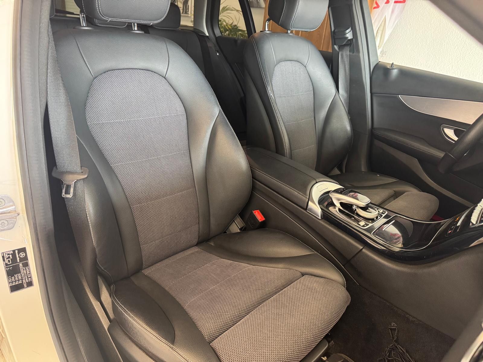 Fahrzeugabbildung Mercedes-Benz C 200 T-Modell AVANTGARDE/NAVI/KLIMA/