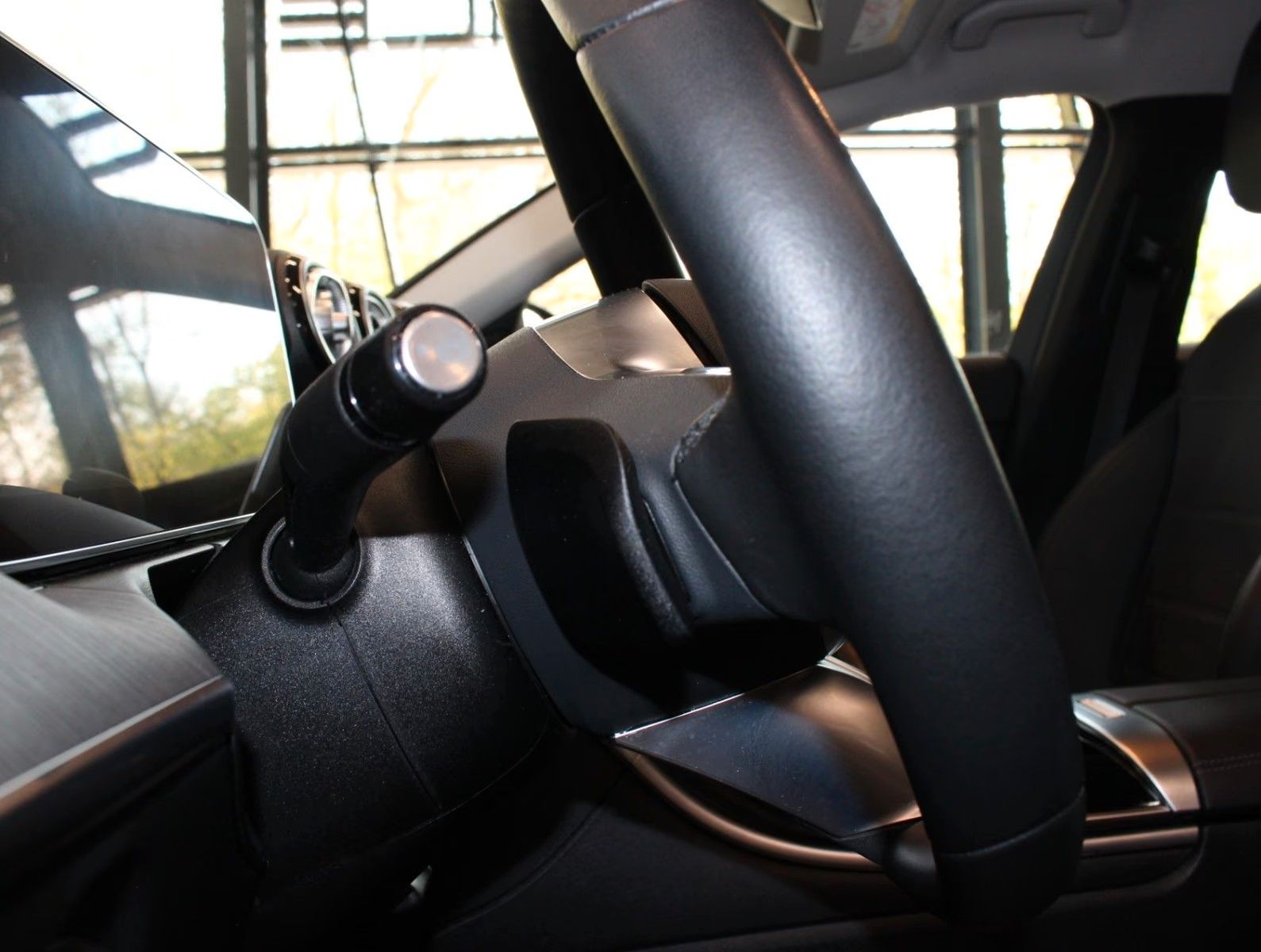 Fahrzeugabbildung Mercedes-Benz C 220 d Avantgarde HUD+Kamera+1.Hand