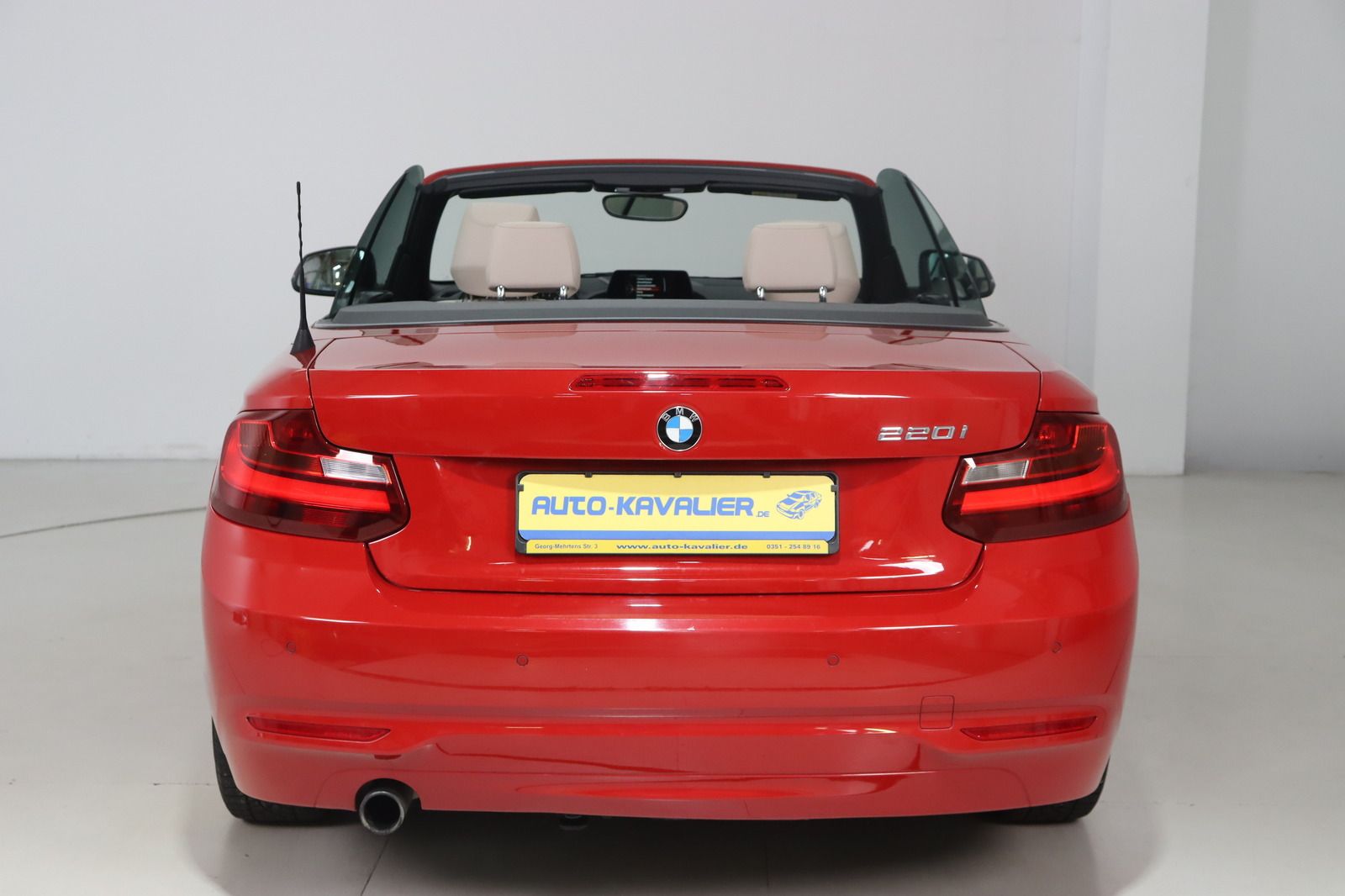 Fahrzeugabbildung BMW 220 i  * Xenon * Navi * Lenkradhzg. * Leder