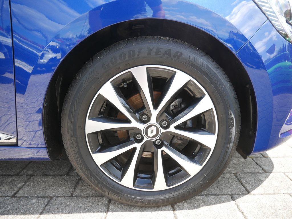 Fahrzeugabbildung Renault Clio Techno TCe 90 KLIMA PDC SHZ KAMERA NAVI LED