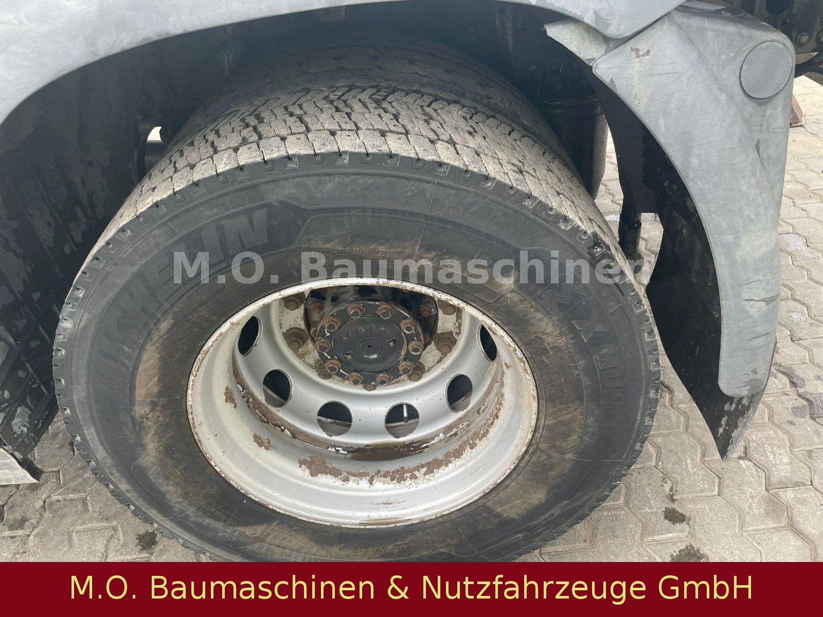 Fahrzeugabbildung MAN TGS 18.400 / 4x2 / Klima / EURO 5