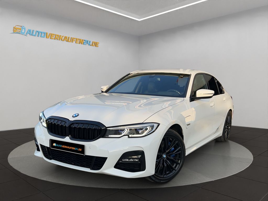 Image of BMW 330