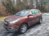 Hyundai ix35 PremiumAWD/AUTOMATIK GETRIEBE/Behindertgere - Hyundai ix35 Premium mit Benzin-Antrieb