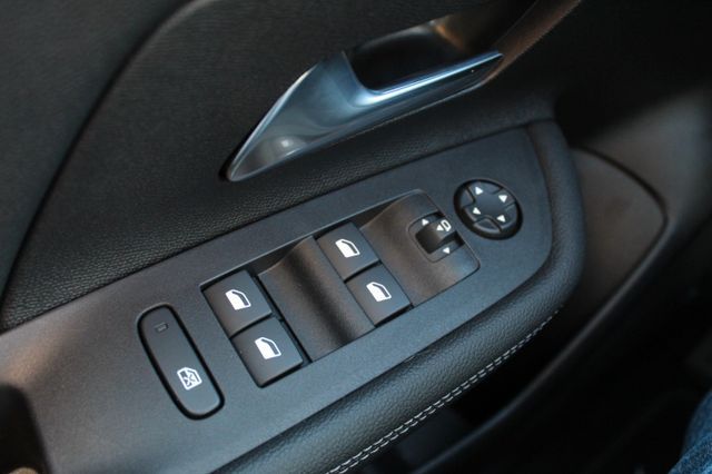 Fahrzeugabbildung Opel Mokka 1.2 Turbo GS KlimaA,LED,SHZ,ACC,Kam.,PDC