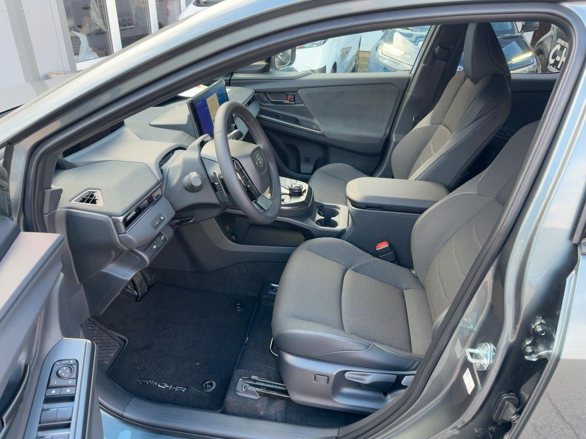 Fahrzeugabbildung Toyota C-HR+ Teamplayer *NAVI+MATRIX-LED *ACC *SHZ*