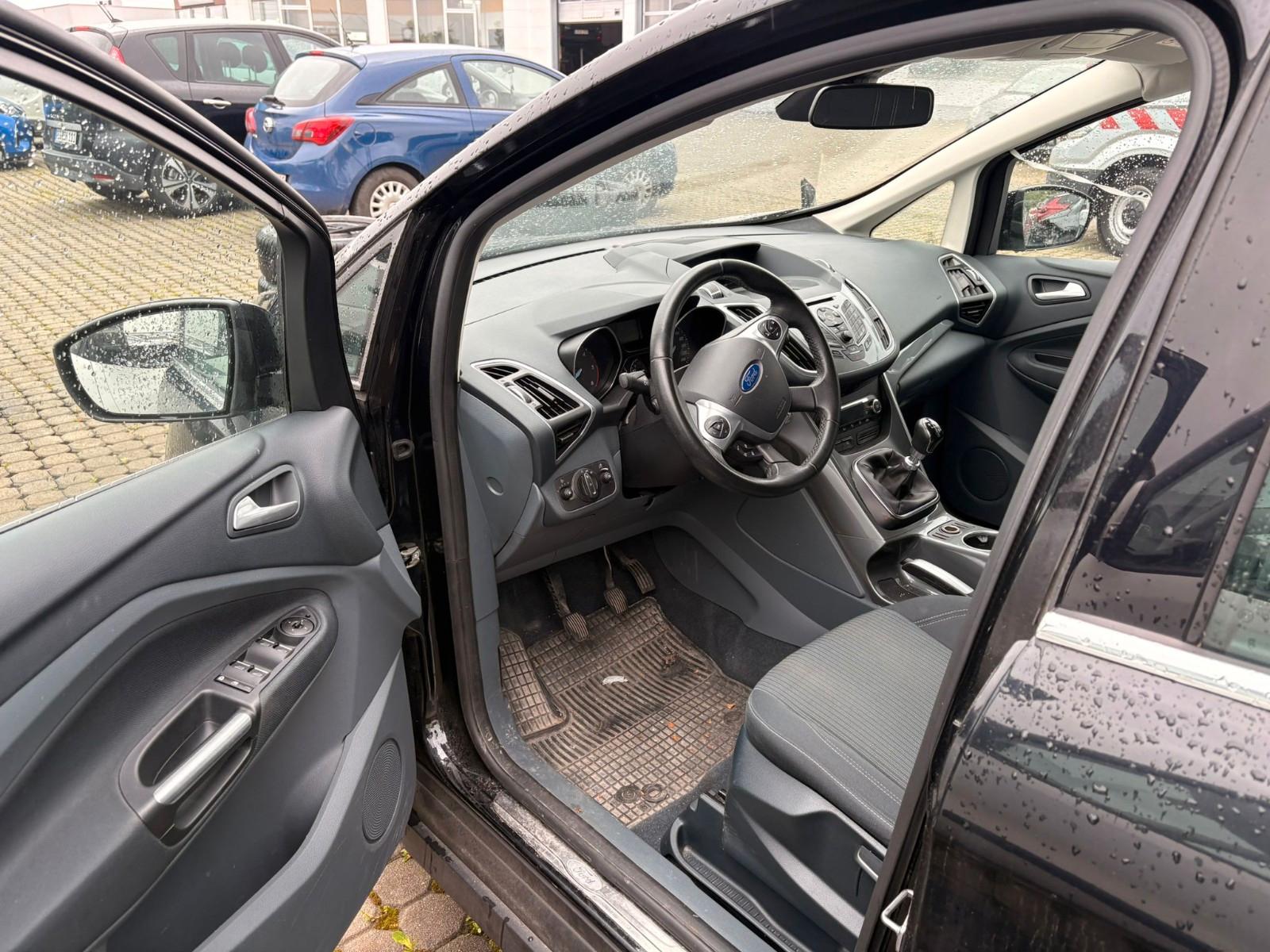 Ford C-MAX 2015 — photo 8
