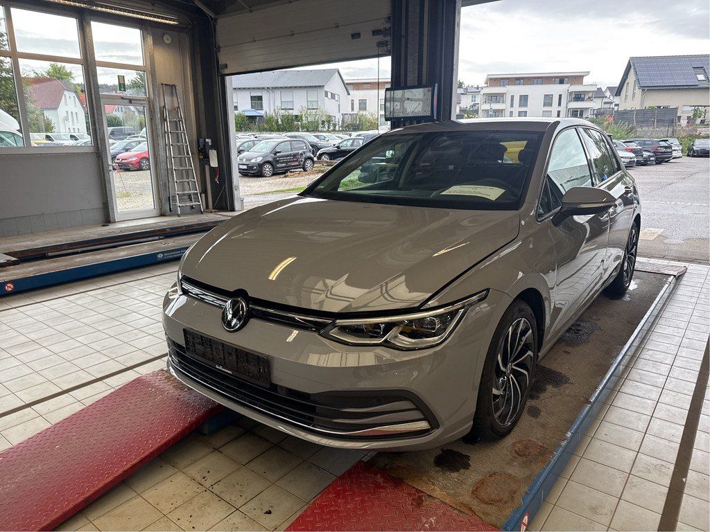 Image of Volkswagen Golf