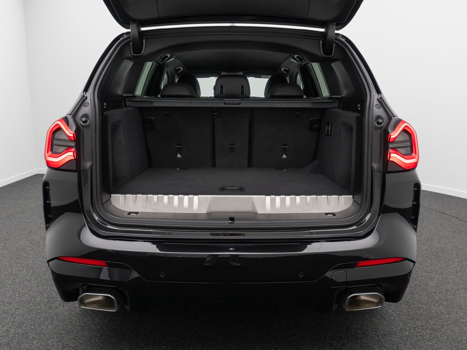 Fahrzeugabbildung BMW X3 xD30e M Sport DAB Kamera HiFi LED DriveAs 19"