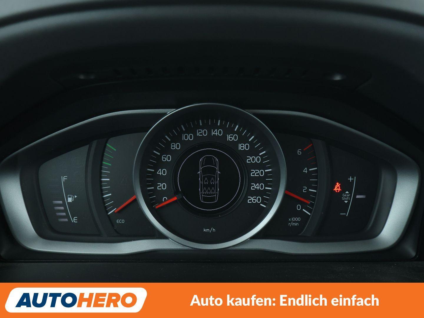 Volvo XC60 2.0 D3 Kinetic 2WD*NAVI*XENON*TEMPO*PDC*SHZ