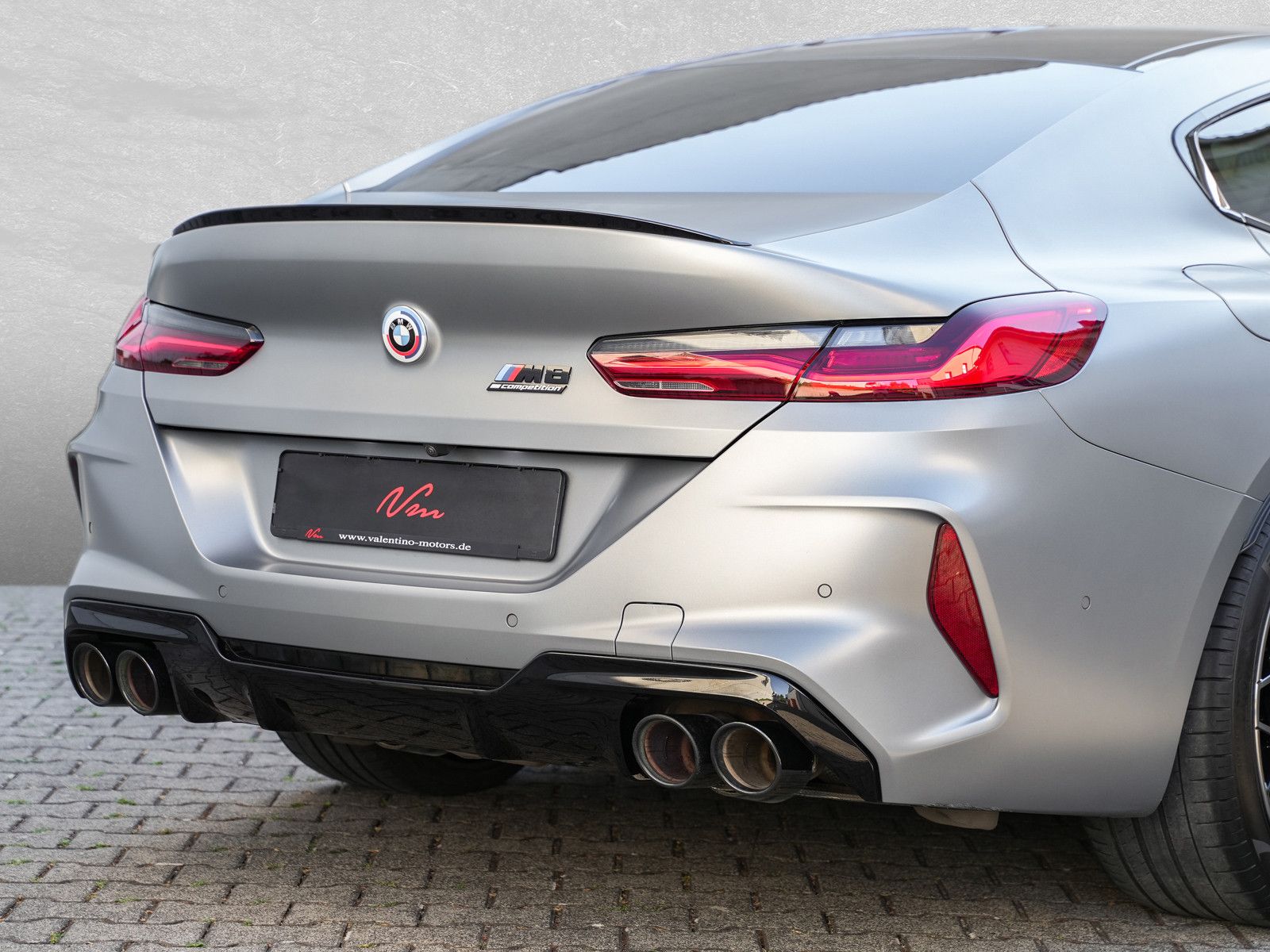 Fahrzeugabbildung BMW M8 Competition Gran Coupe - Keramik|Matt|B&W|DAP